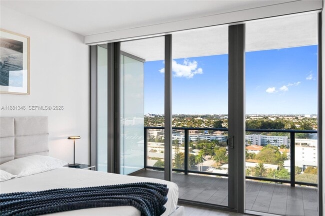 Building Photo - 1116 N Ocean Blvd