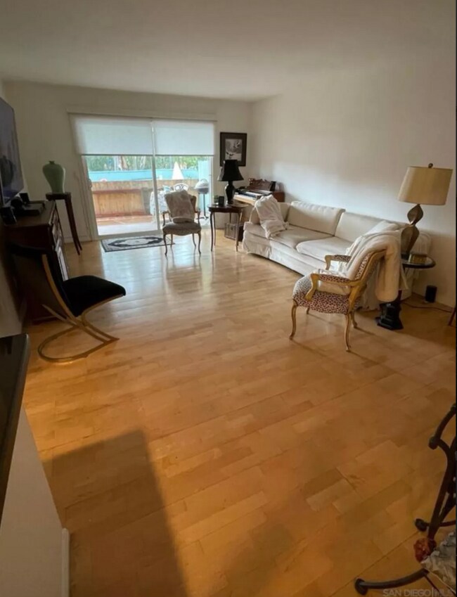 Building Photo - 2609 Pico Pl