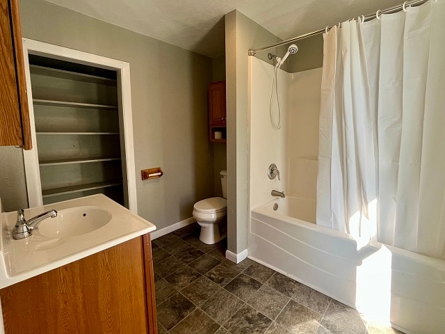 Building Photo - 315 Walnut St