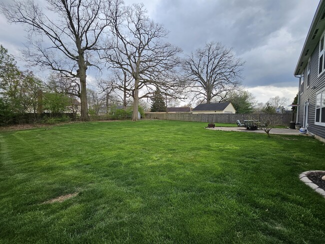 Building Photo - 7645 Bayridge Dr