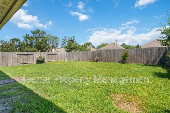 Building Photo - 7218 Alava Dr