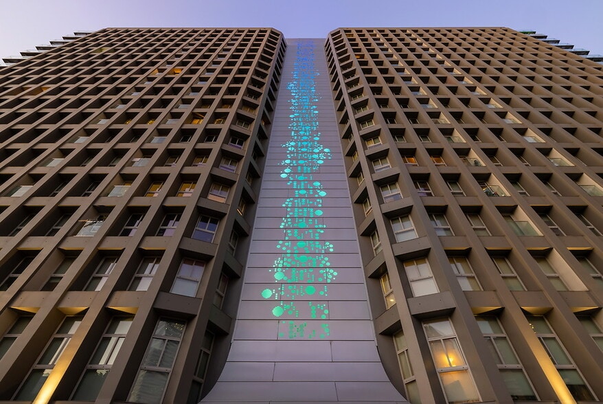 Building Photo - Skye at Bunker Hill