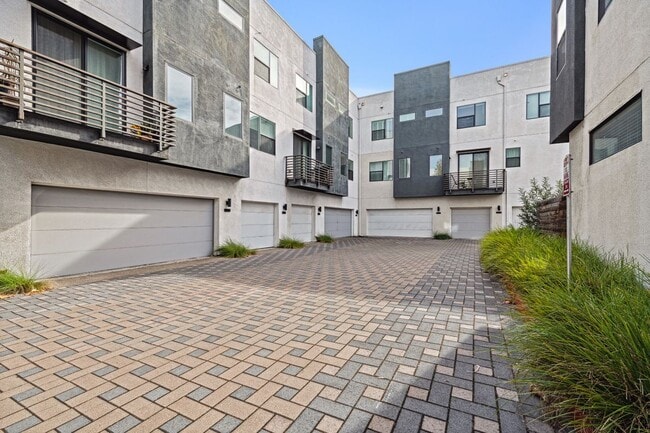 Building Photo - 1805 16th St