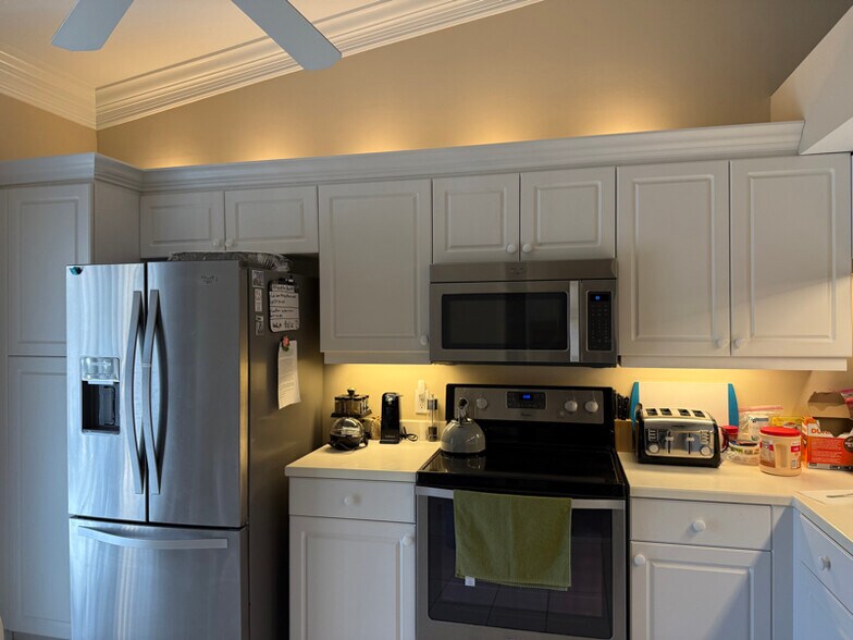 Building Photo - 1635 Windy Pines Dr