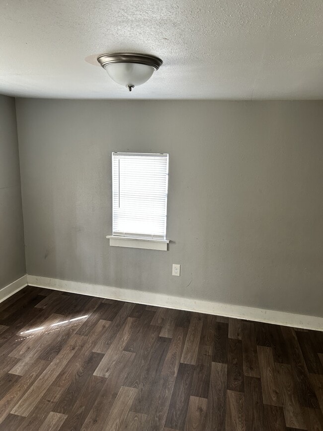 Building Photo - 4224 Alma St