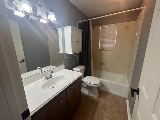 Building Photo - Sherwood Rental
