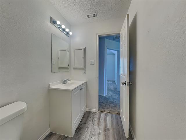 Building Photo - 1409 Post Oak Dr