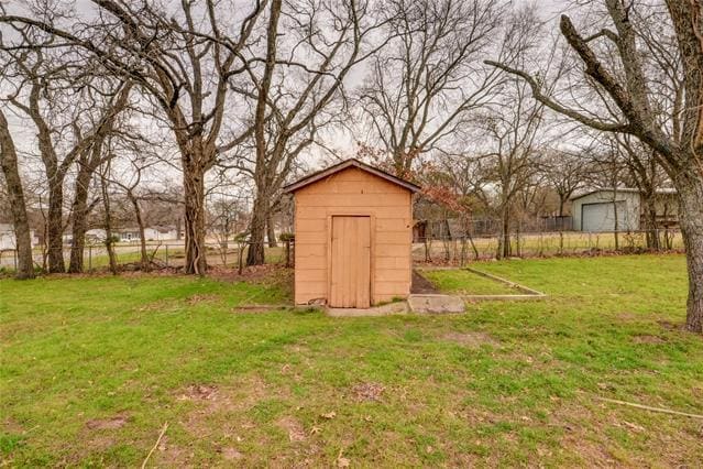 Building Photo - 1002 N Stewart St