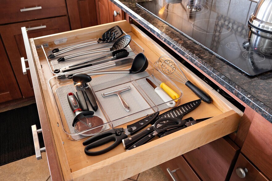 Building Photo - 13010 E Shangri La Rd