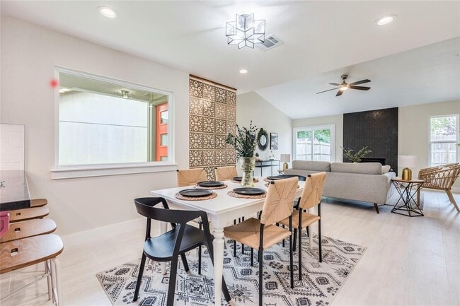 Building Photo - 9908 Willers Way