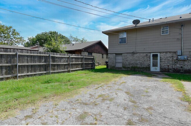 Building Photo - STANFORD.3406 A-B