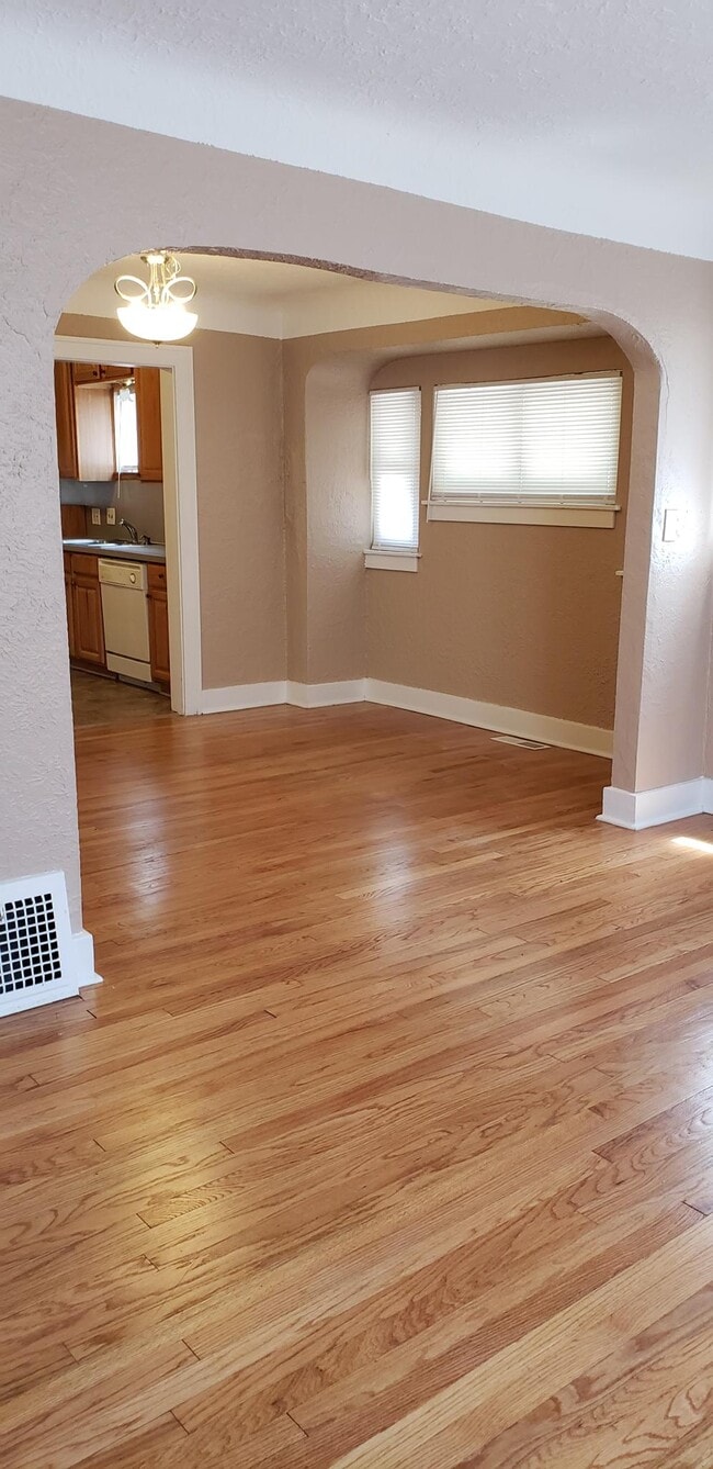 Building Photo - 19166 Centralia