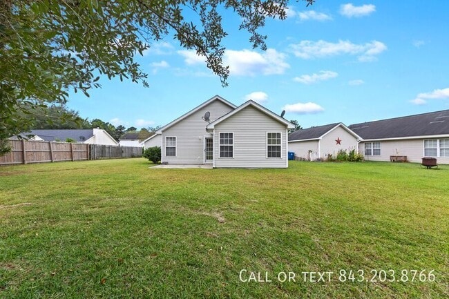 Building Photo - 202 Saturn Ct