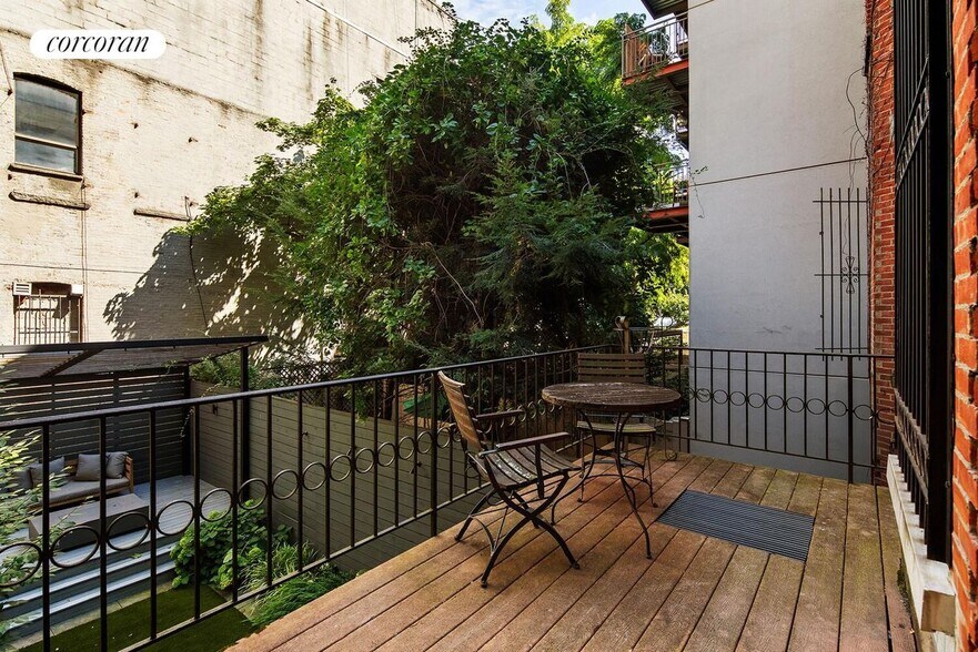 Building Photo - 165 W 126th St