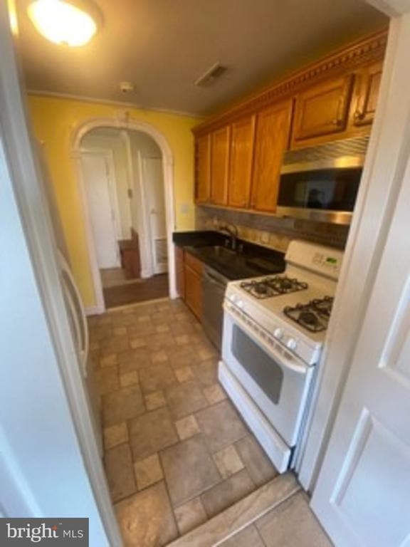 Building Photo - 3100 S Manchester St