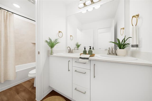 Building Photo - 219 Still Gln Dr