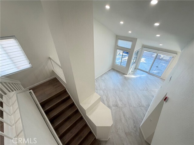 Building Photo - 25032 Sanoria St