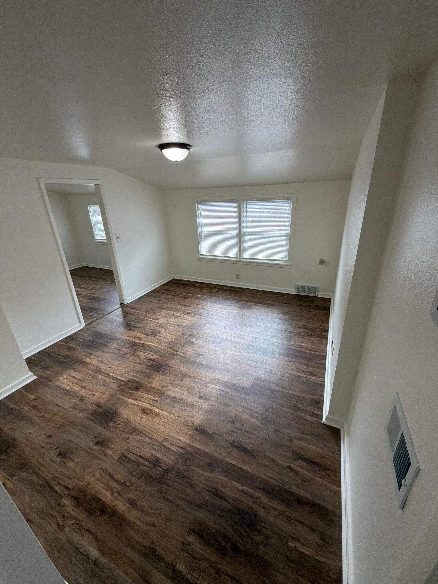 Building Photo - 2114 S 61st St