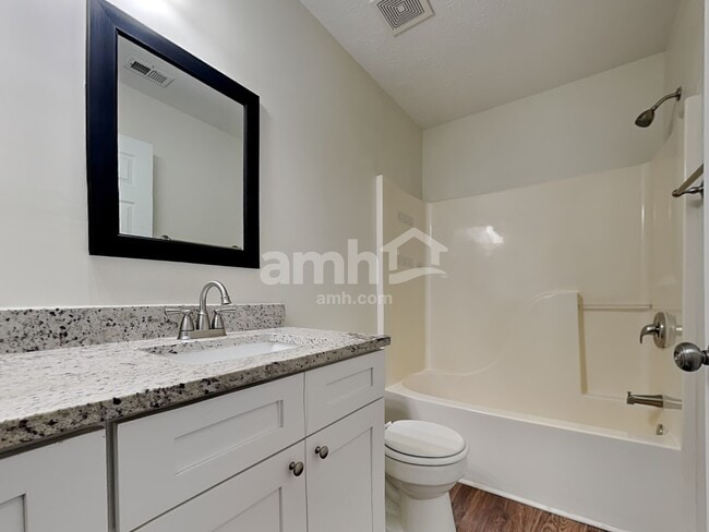 Building Photo - 4618 Noah Overlook W