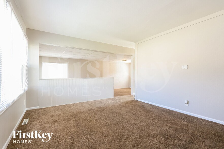 Building Photo - 315 Four Winds Way