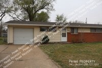 Building Photo - 1409 Crescent Dr