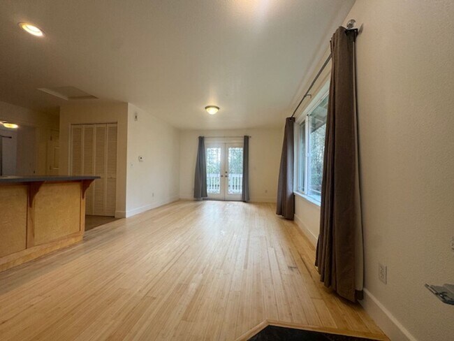 Building Photo - 2907 Janes Creek Dr