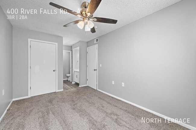 Building Photo - 400 River Falls Rd