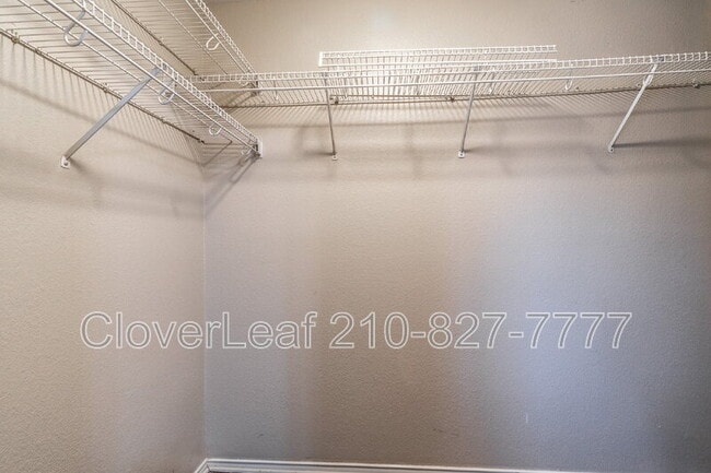 Building Photo - 410 Masonwood Dr