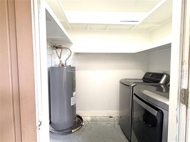 Building Photo - 4006 Cedar Limb Ct