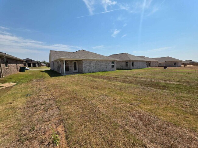 Building Photo - 8760 Sunspire Ln