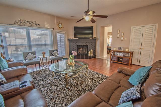 Building Photo - 613 Hanover Dr