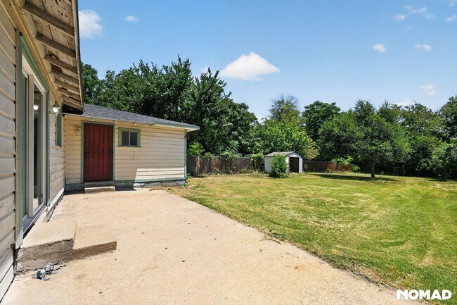 Building Photo - Charming 3BR House in Dallas