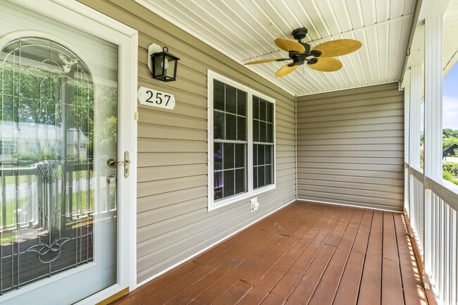 Building Photo - 257 Stone Throw Dr