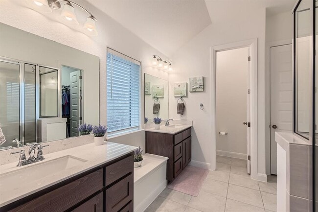 Building Photo - 1332 Modoc Wy