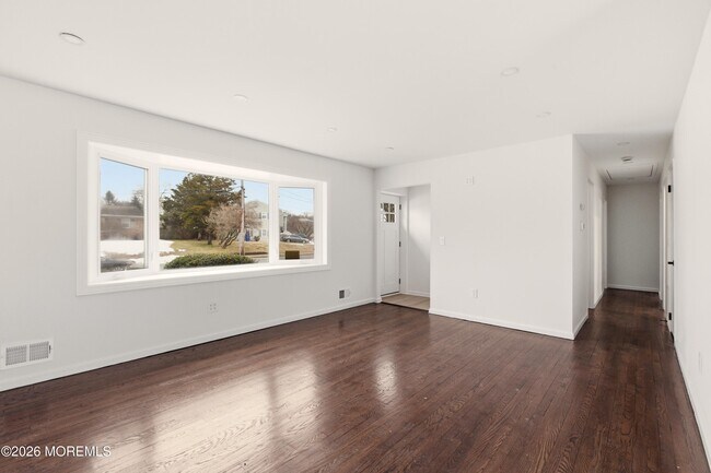 Building Photo - 1041 Mulberry Pl