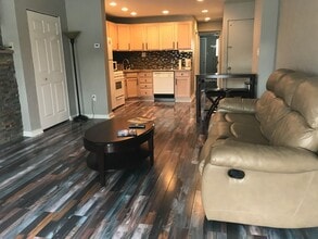 Building Photo - Modern Rental - South Side Flats