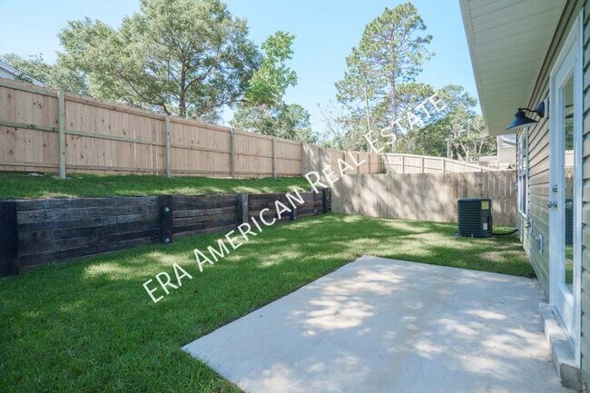 Building Photo - 317 Dahlquist-