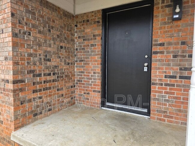 Building Photo - 1408 Johnson St