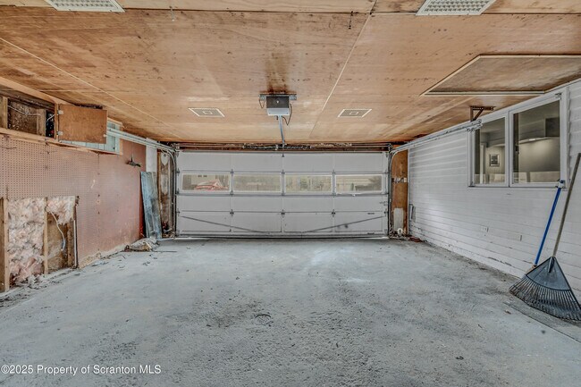Building Photo - 308 Cleveland St