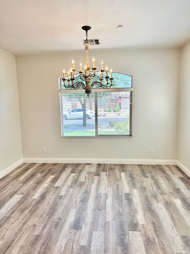 Building Photo - Pristine Single Level 3 Bedroom Home In The Sought After Gated Lagos Vistoso Community in Chandler!