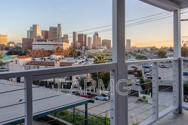 Building Photo - 1157 Bellevue Ave