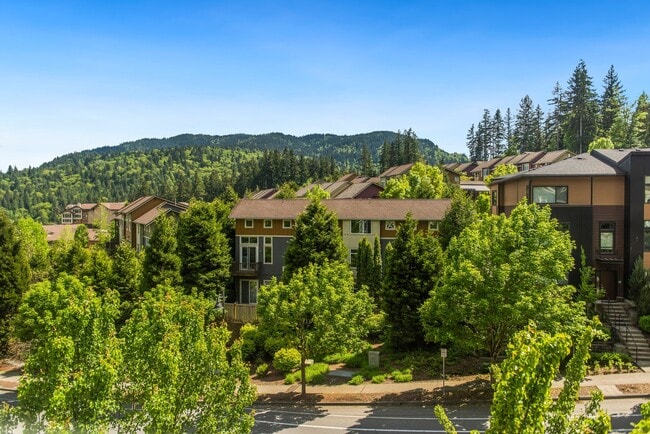 Building Photo - 2070 NW Talus Dr
