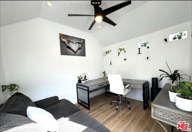 Building Photo - 2241 1/2 Harwood St