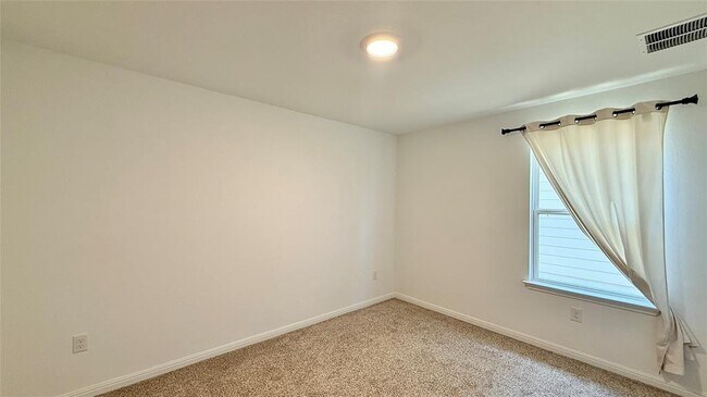 Building Photo - 792 Lake Sweetwater Ln