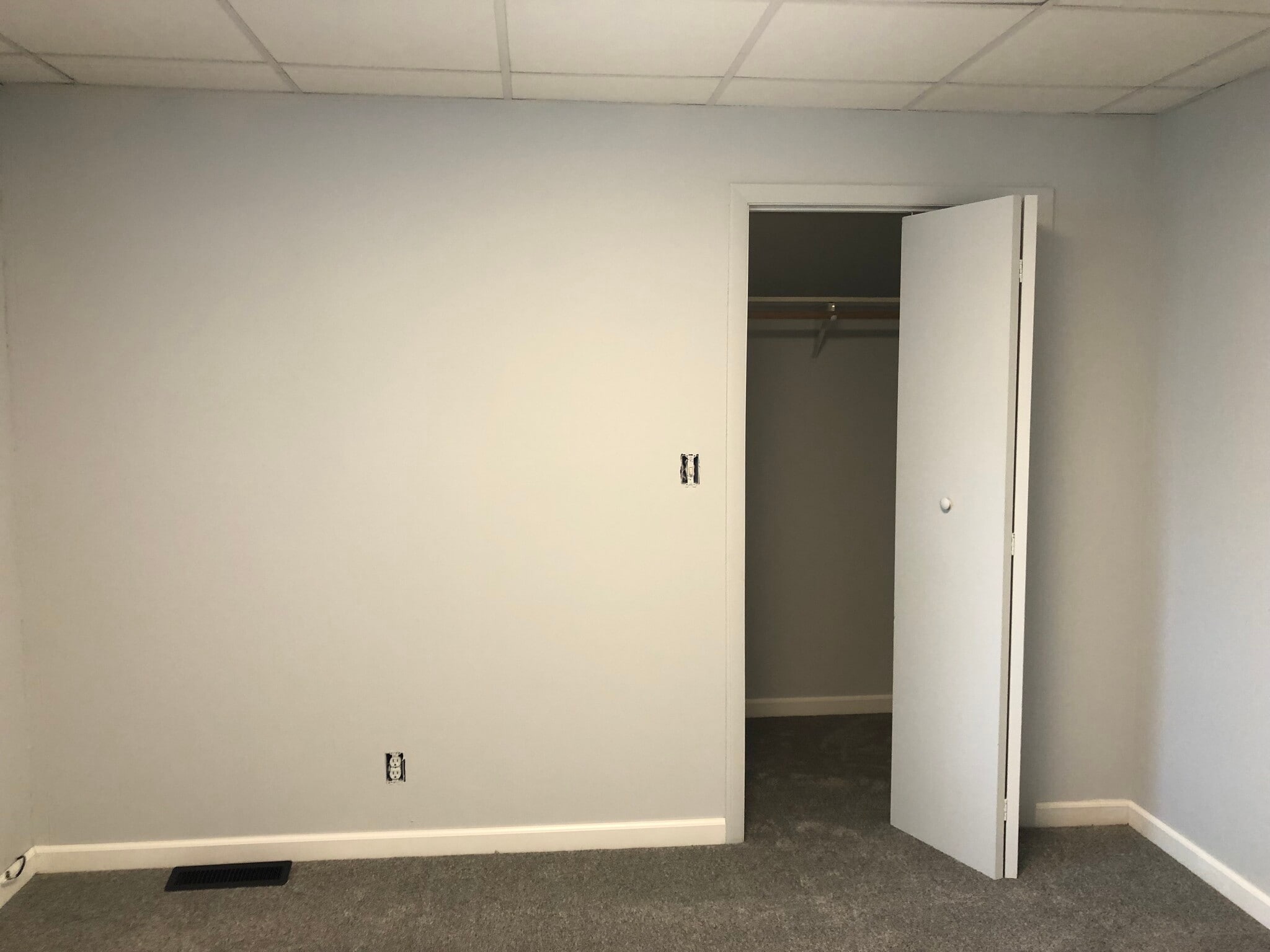 bedroom 1 closet - 306 E Henry St