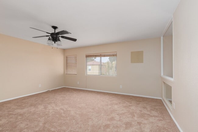 Building Photo - Enormous Silverado Ranch pool home with new paint and carpet