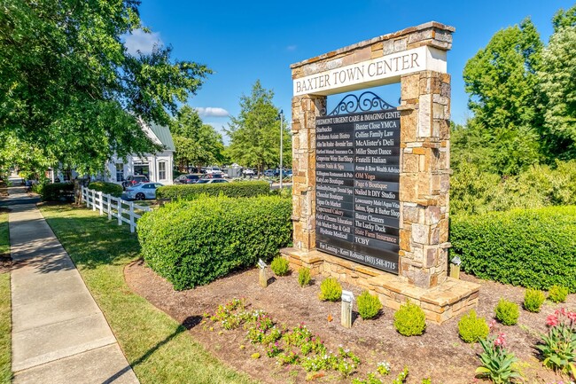 Building Photo - Fabulious Townhome in Baxter Village, Fort...