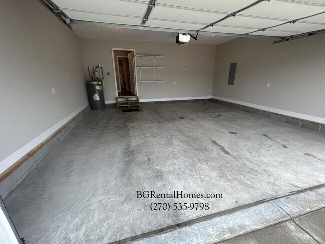 Building Photo - 506 Labrador Dr