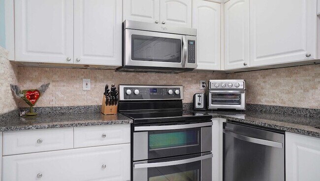 Building Photo - 4250 Galt Ocean Dr