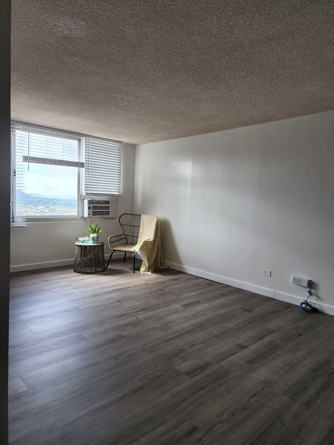 Building Photo - 98-288 Kaonohi St